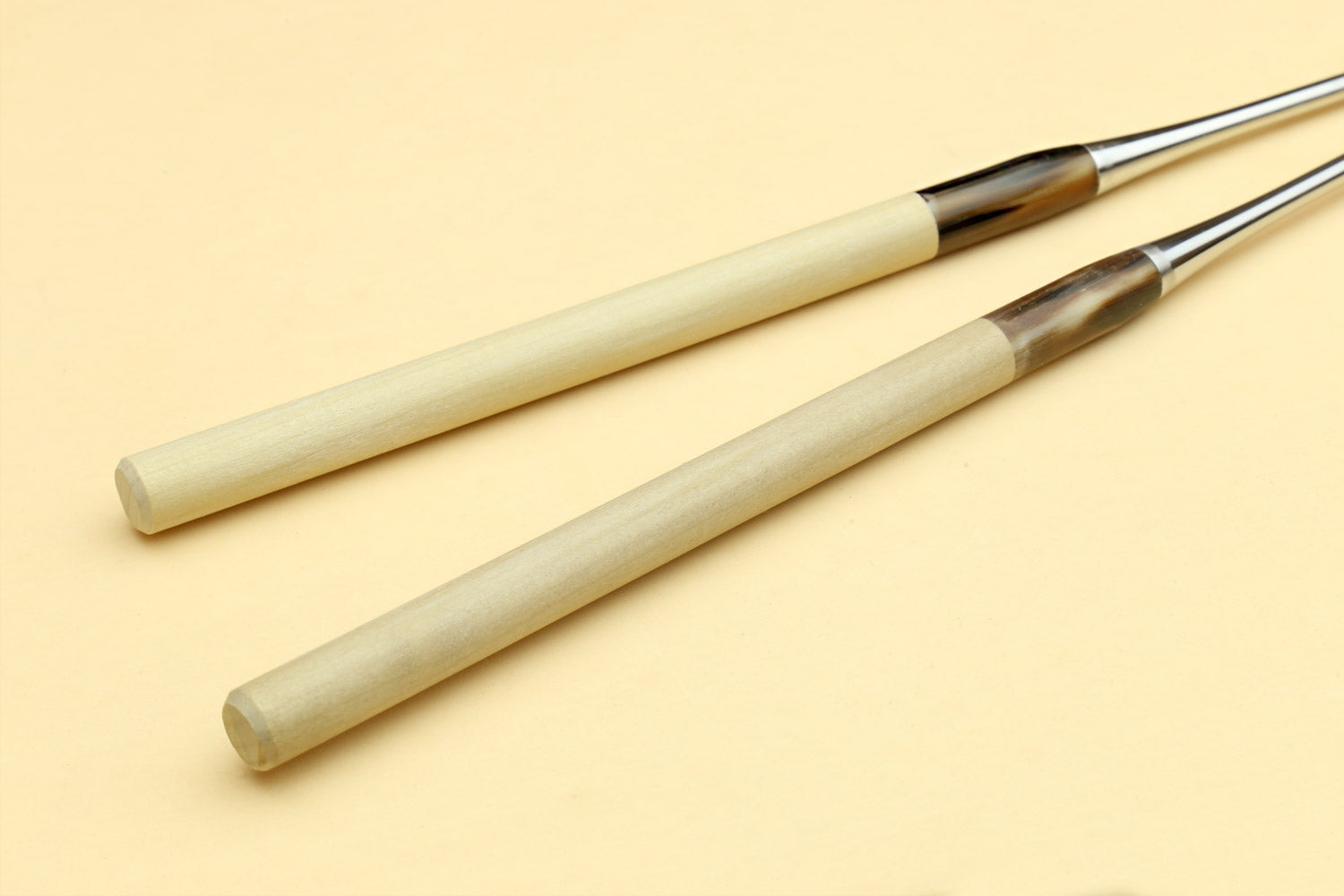 Sushi plating tweezers with light wooden handle and stainless tips, Type B