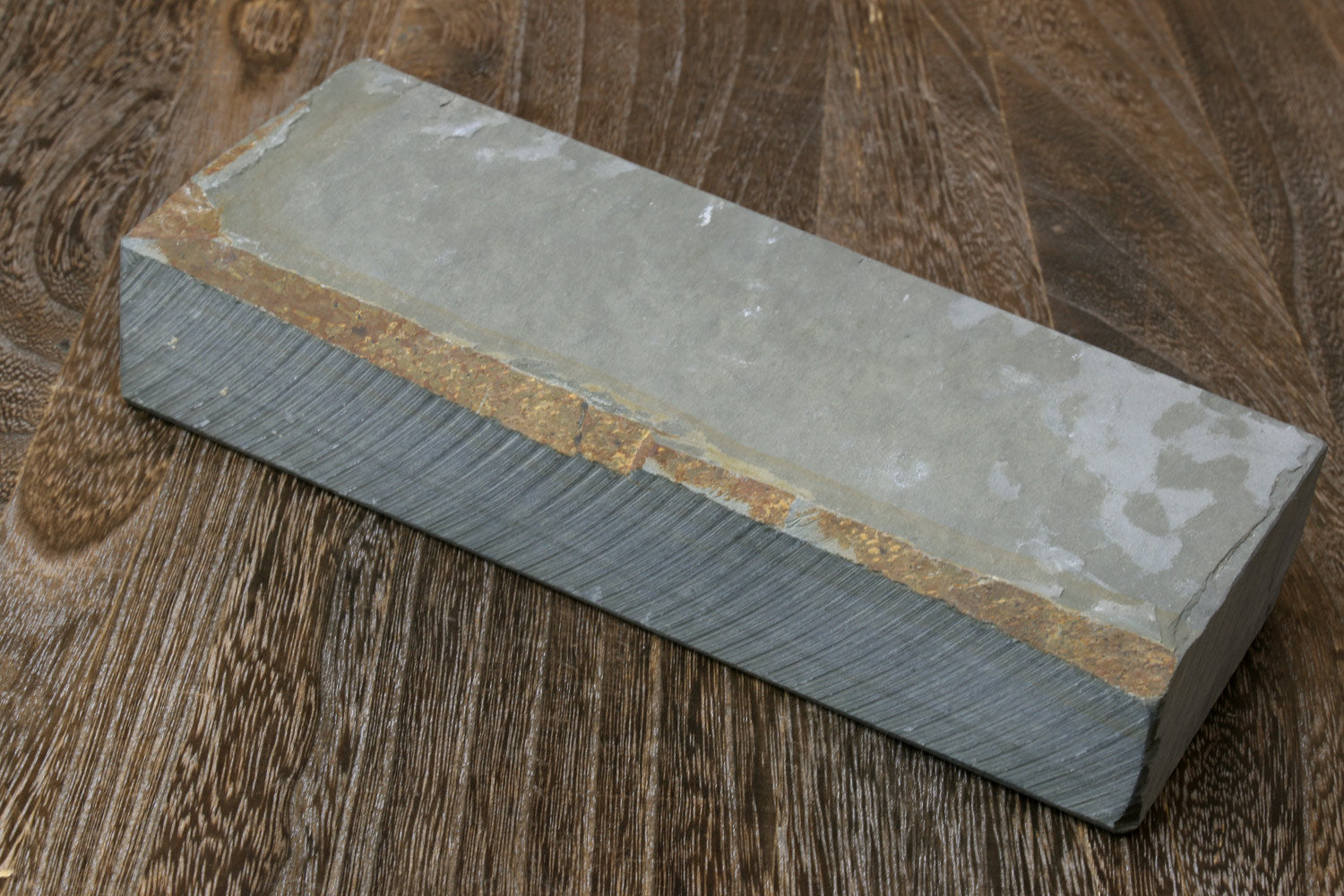 Yoshihiro whetstone finishing stone, pale gray rectangular block with side strip