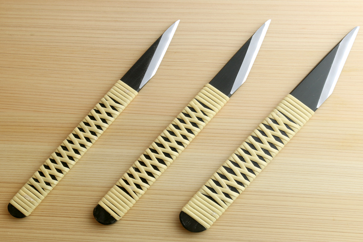 Kiridashi utility knife set with beige textured handles and silver blades