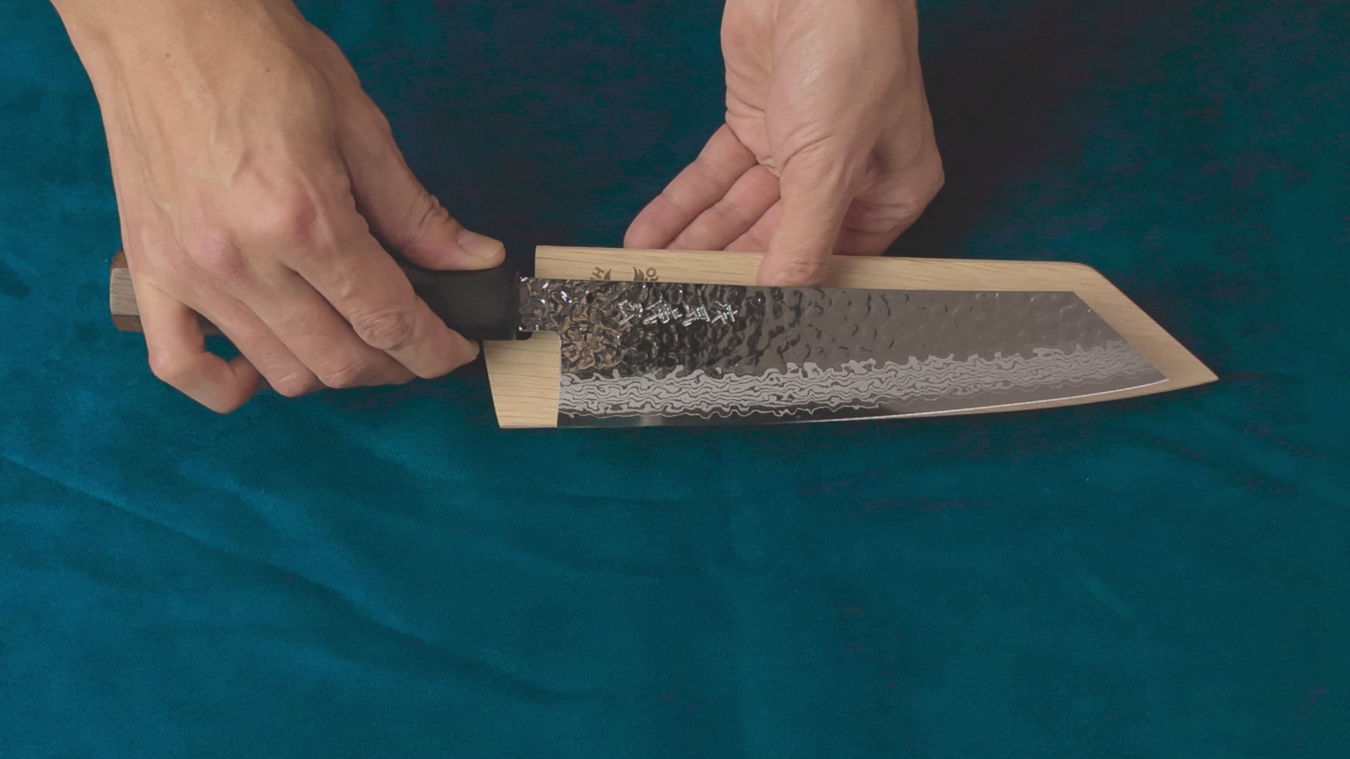 Yoshihiro Magnetic Oak Blade Protector Saya Cover for Double-Edged Kiritsuke