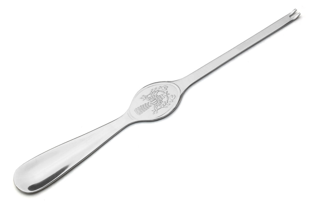 Stainless crab & lobster spoon, 7.75 in, oval bowl with engraved seafood design