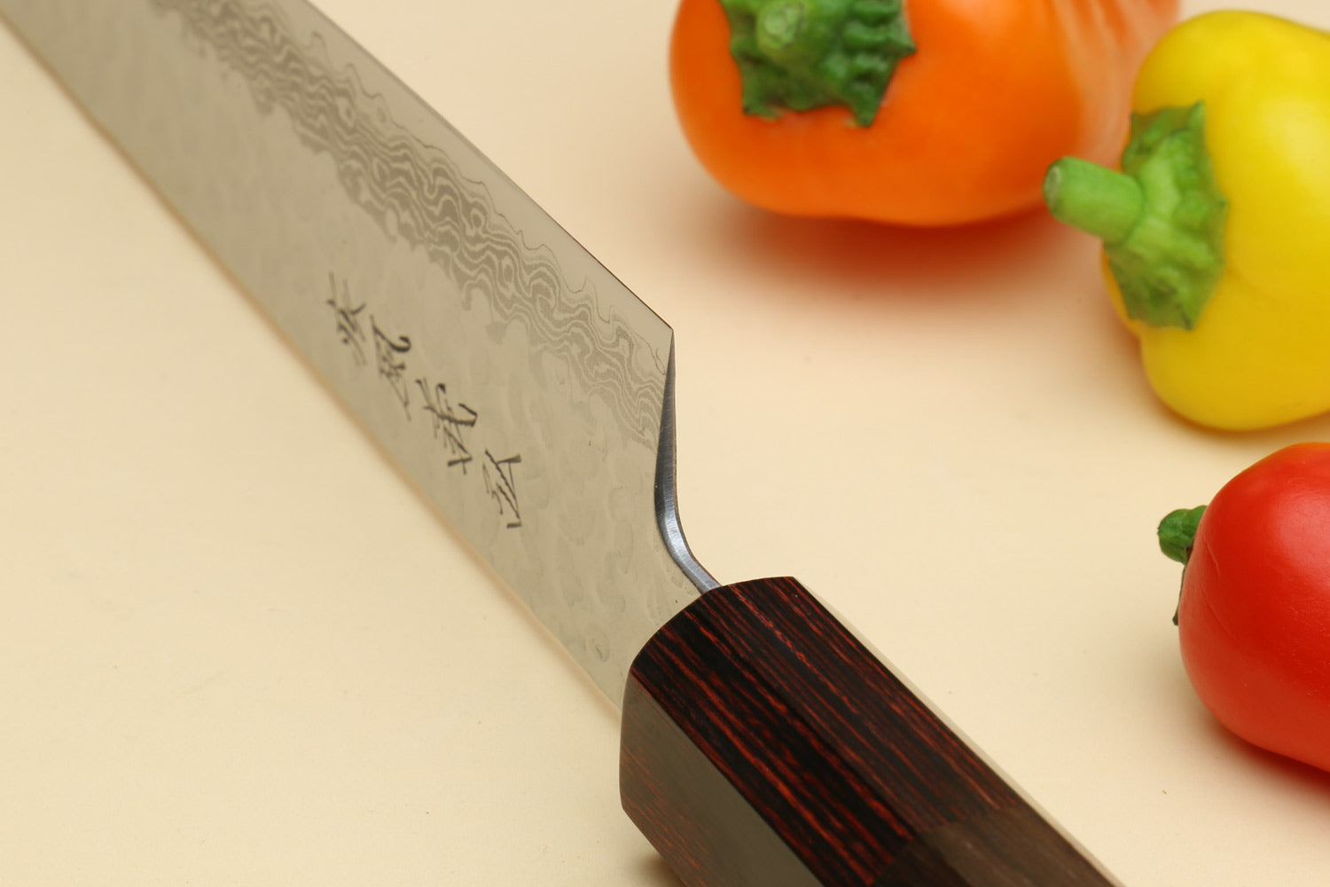 Japanese sujihiki slicer knife tang and hammered Damascus blade with rosewood octagonal handle