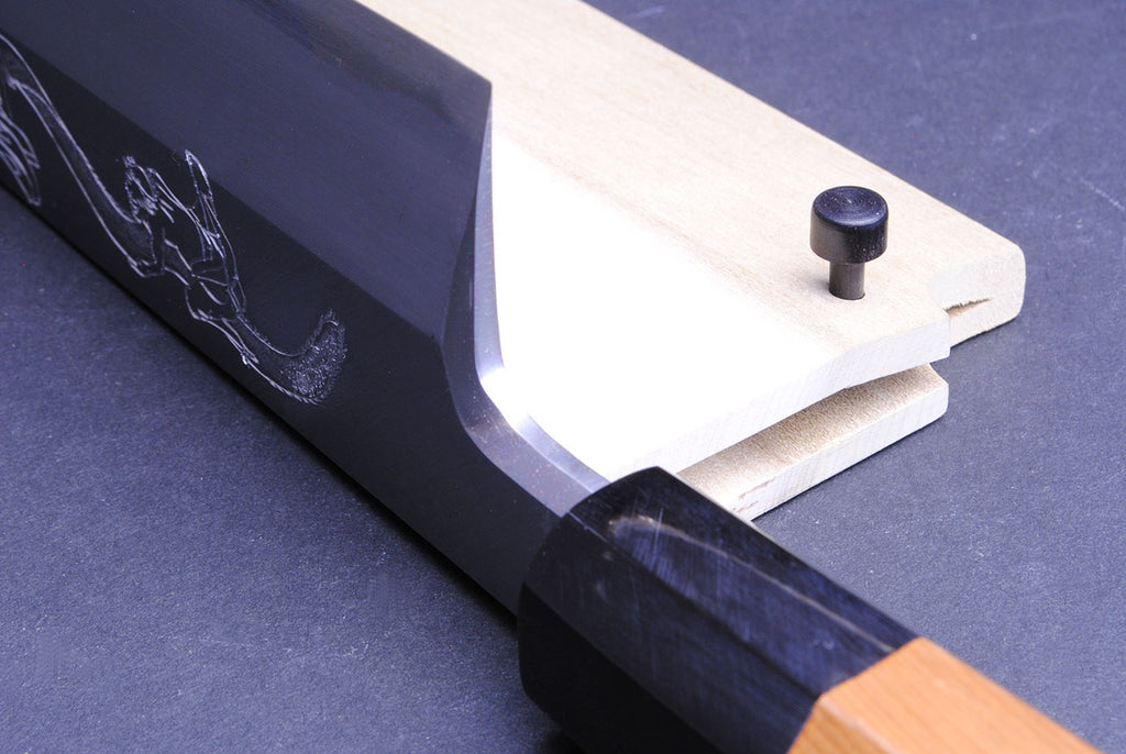 Japanese eel bone slicer knife, blade end with pin and yew wood handle.