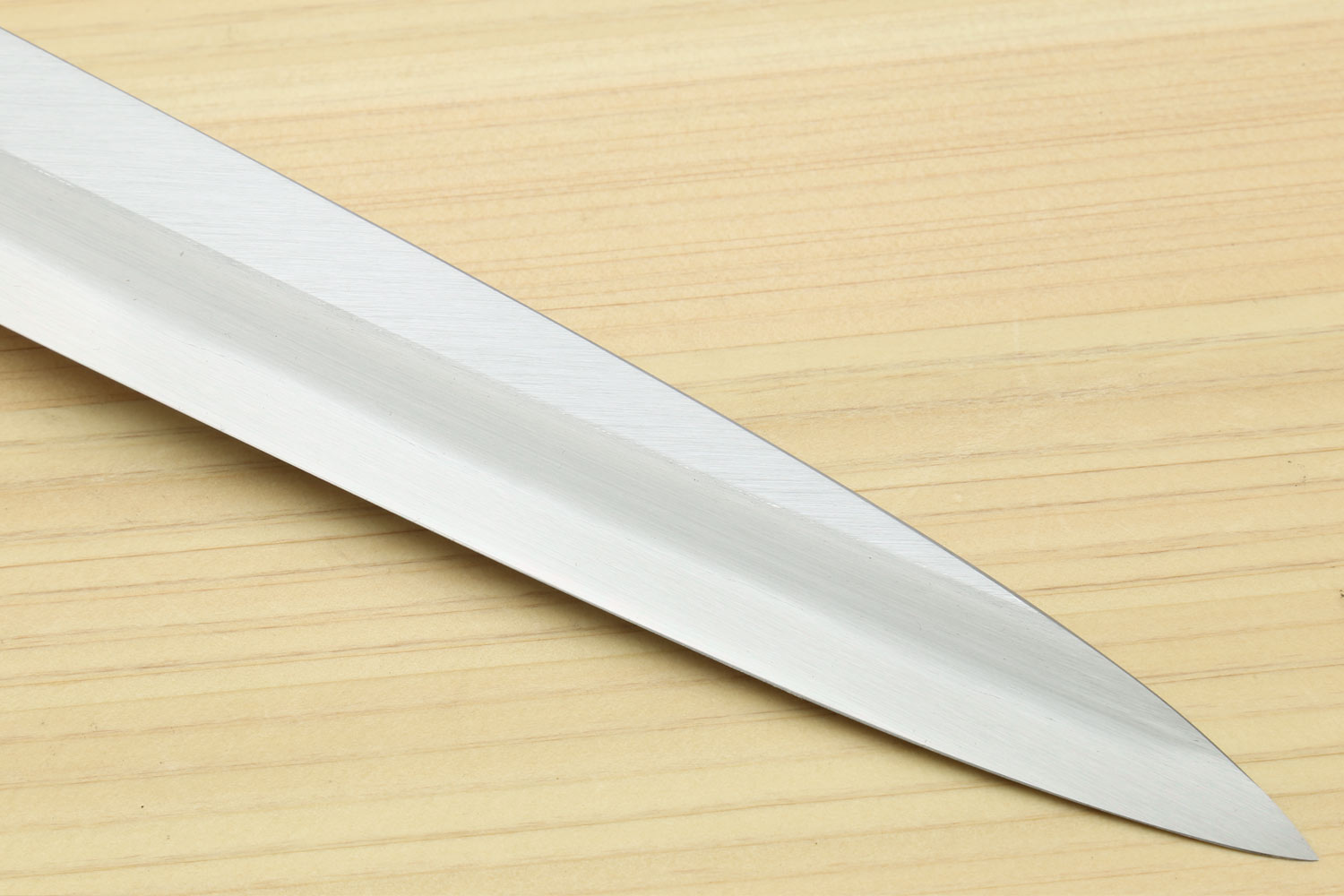 White steel yanagi blade with sharp pointed tip