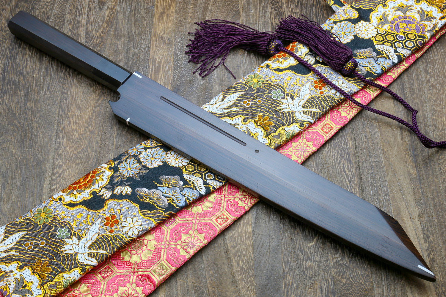 Japanese sushi knife set with blade and black saya for storage
